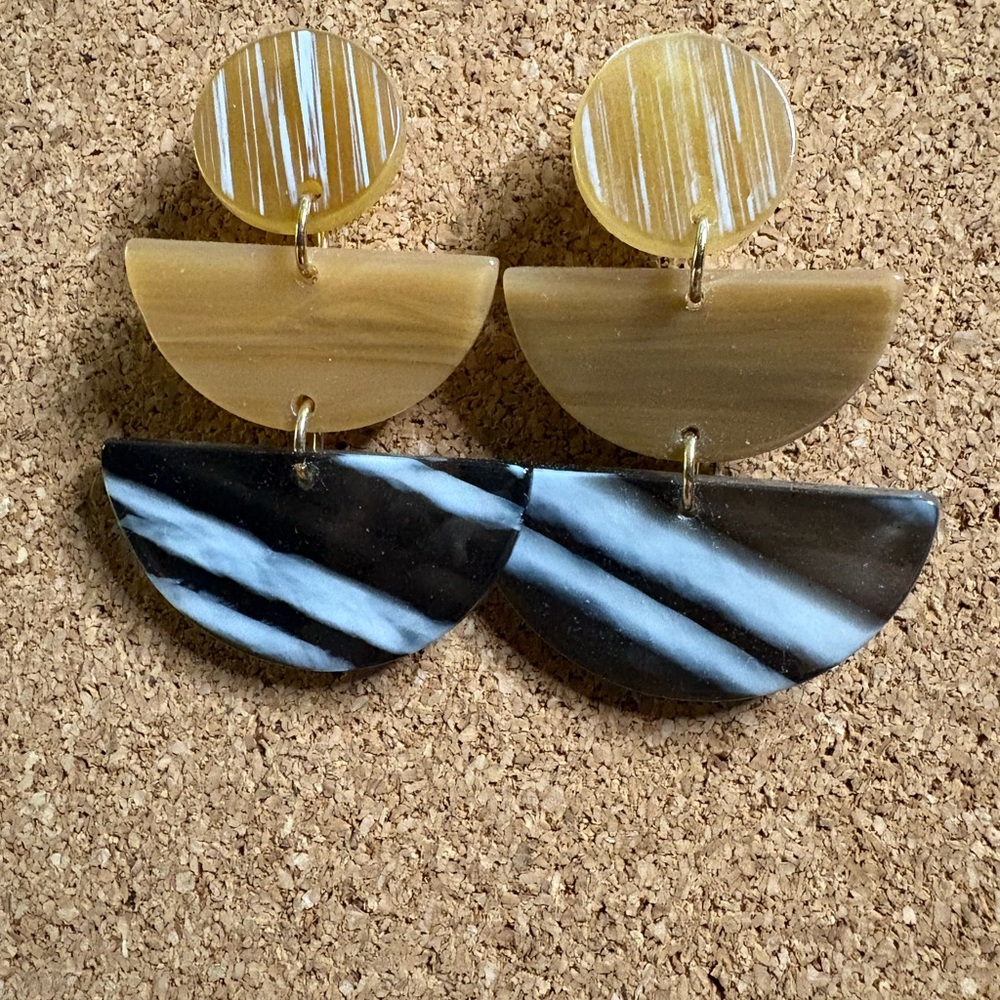 Striped Geometric Dangle Earrings